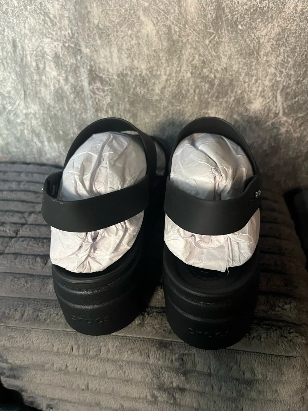 Crocs Women’s Black Brooklyn low wedge nwt sz 11
